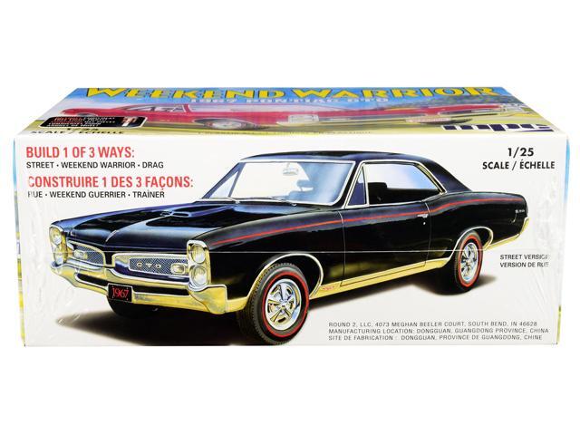 Skill 3 Model Kit 1967 Pontiac GTO 'Weekend Warrior' 3 in 1 Kit 1/25 Scale Model by MPC