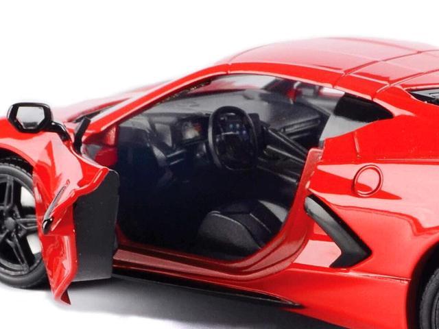 2020 Chevrolet Corvette C8 Stingray Red 'Timeless Legends' 1/24 Diecast Model Car by Motormax