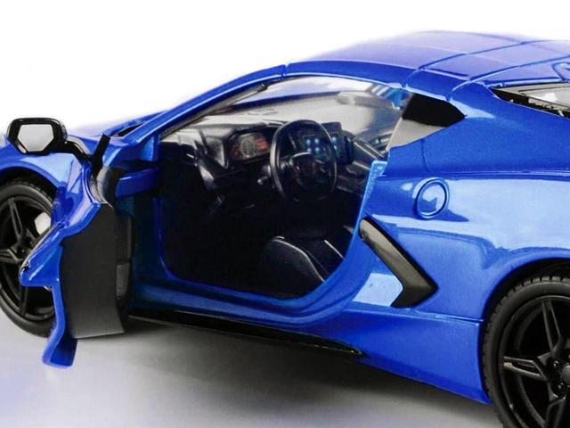2020 Chevrolet Corvette C8 Stingray Blue Metallic 'Timeless Legends' 1/24 Diecast Model Car by Motormax