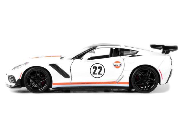 2019 Chevrolet Corvette ZR1 #22 'Gulf Oil' White with Orange Stripes and Black Top 1/24 Diecast Model Car by Motormax