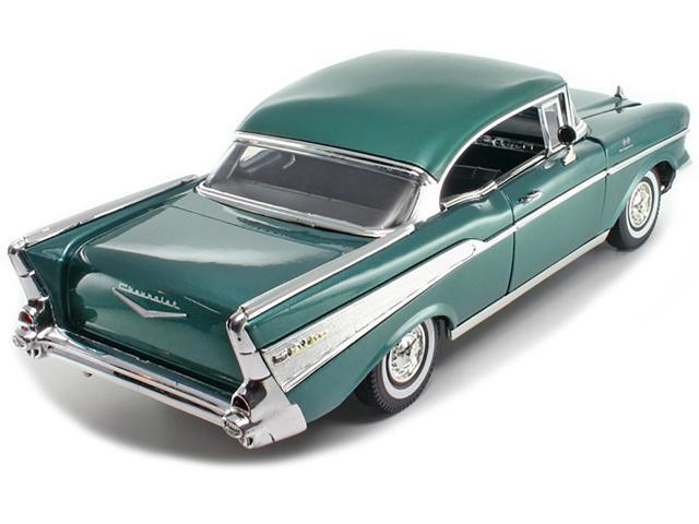 1957 Chevrolet Bel Air Hard Top Green 1/18 Diecast Model Car by Motormax
