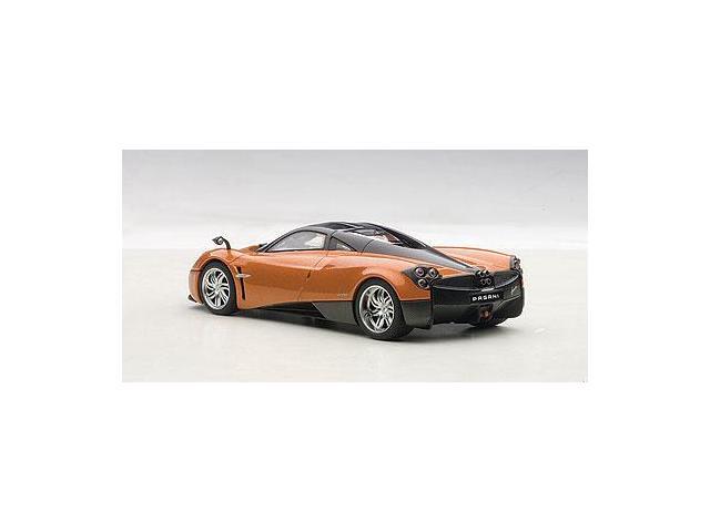 Pagani Huayra Bronze 1/43 Diecast Model Car by Autoart