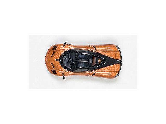 Pagani Huayra Bronze 1/43 Diecast Model Car by Autoart
