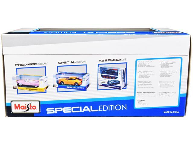 2008 Dodge Challenger SRT8 Blue Metallic 1/24 Diecast Model Car by Maisto