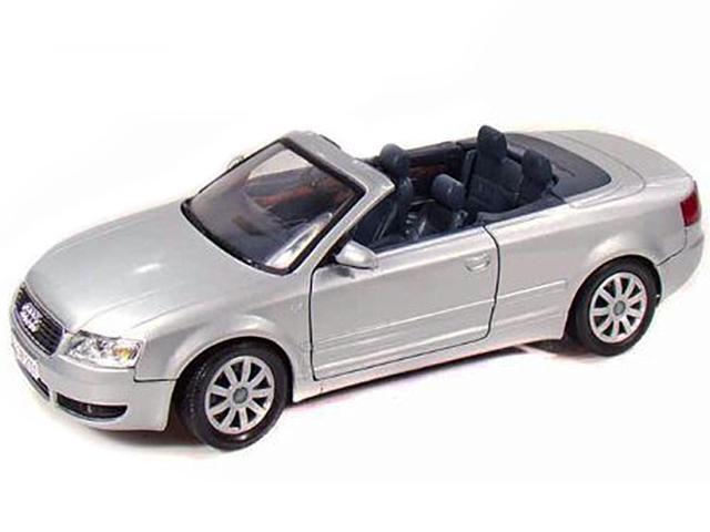 2004 Audi A4 Cabriolet Silver 1/18 Diecast Model Car by Motormax