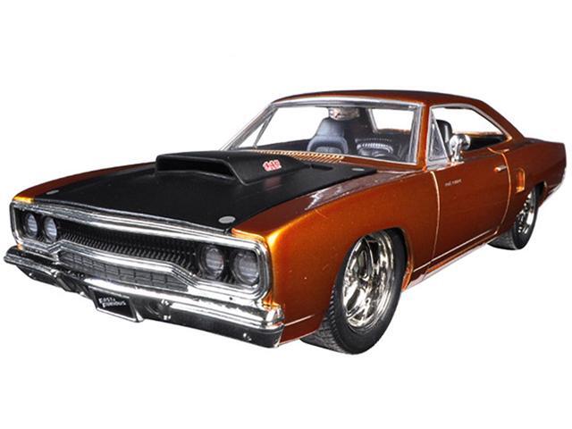 Dom's 1970 Plymouth Road Runner Copper with Black Hood 'Fast & Furious 7' (2015) Movie 1/24 Diecast Model Car by Jada