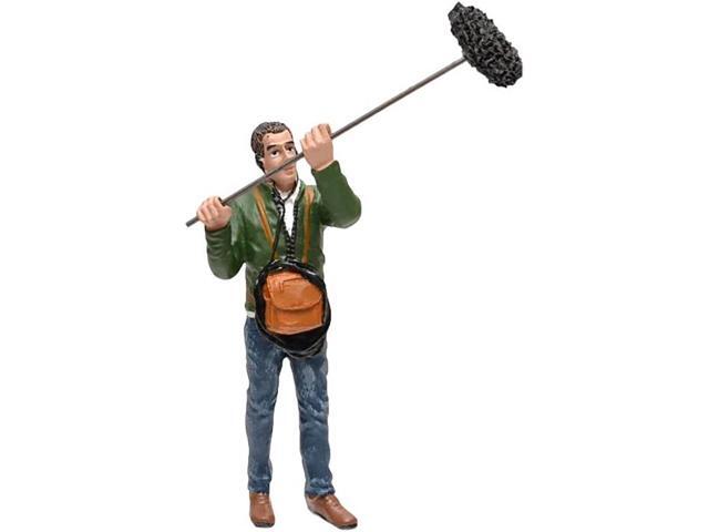 Camera Crew Figure III 'Boom Operator' For 1:24 Scale Models by American Diorama