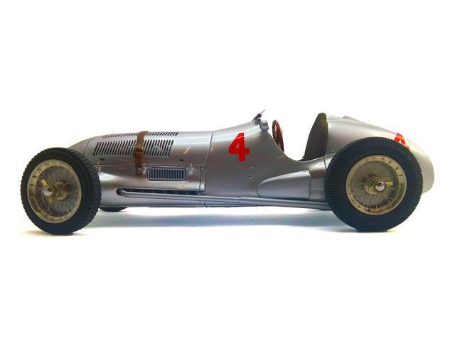 Mercedes W125 #4 Richard Seaman 1937 GP Donington Limited to 1000pc Worldwide 1/18 Diecast Model Car by CMC