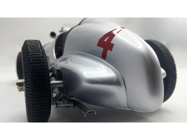 Mercedes W125 #4 Richard Seaman 1937 GP Donington Limited to 1000pc Worldwide 1/18 Diecast Model Car by CMC