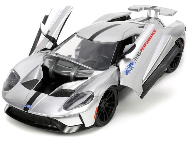 2017 Ford GT #17 Silver Metallic with Black Stripes 'Ford Performance' 'Bigtime Muscle' Series 1/24 Diecast Model Car by Jada