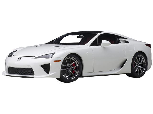 Lexus LFA Whitest White with Carbon Top 1/18 Model Car by Autoart