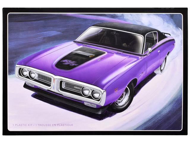 Skill 2 Model Kit 1971 Dodge Charger R/T 1/25 Scale Plastic Model by AMT