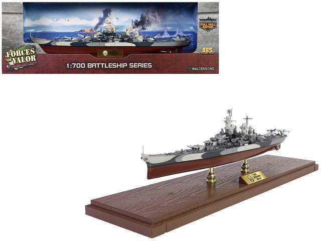 USS Missouri (BB-63) Iowa-class Battleship 'Battle of Okinawa' (1945) US Navy Battleship 1/700 Diecast Model by Forces of Valor