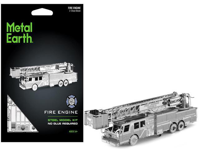 Model Kit Fire Engine 'Fort Johnson Tower 6' (Moderate Difficulty) Steel Model by Metal Earth