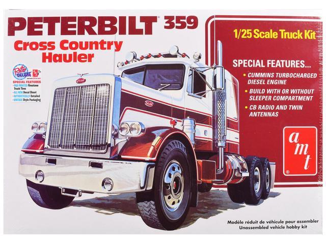 Skill 3 Model Kit Peterbilt 359 'Cross Country Hauler' 1/25 Scale Model by AMT