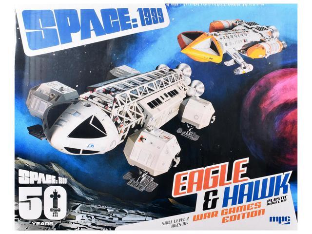 Skill 2 Model Kit Eagle and Hawk War Games Edition 'Space: 1999' (1975-1977) TV Series 1/72 Plastic Model by MPC