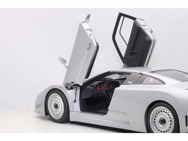 Bugatti EB110 GT Silver 1/18 Diecast Car Model by Autoart