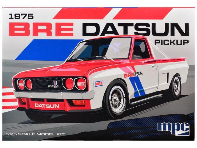 Skill 2 Model Kit 1975 Datsun Pickup Truck 'BRE' 1/25 Scale Model by MPC