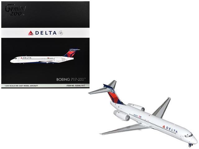Boeing 717-200 Commercial Aircraft 'Delta Air Lines' White with Blue and Red Tail 'Gemini 200' 1/200 Diecast Model by GeminiJets