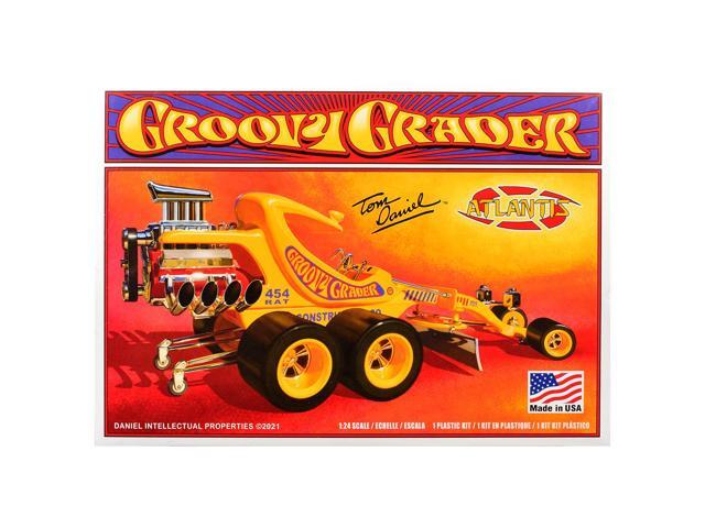 Skill 2 Model Kit Tom Daniel's Groovy Grader Dragster 1/24 Scale Model by Atlantis