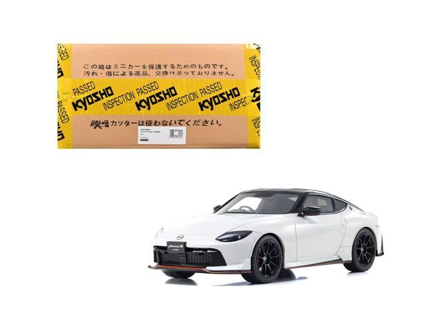 Nissan Fairlady Z NISMO RHD (Right Hand Drive) White with Black Top 1/18 Model Car by Kyosho