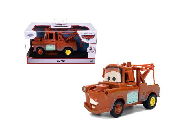 'Tow Mater' Tow Truck Brown (Rusted) 'Cars' (2006) Movie 'Hollywood Rides' Series 1/32 Diecast Model Car by Jada