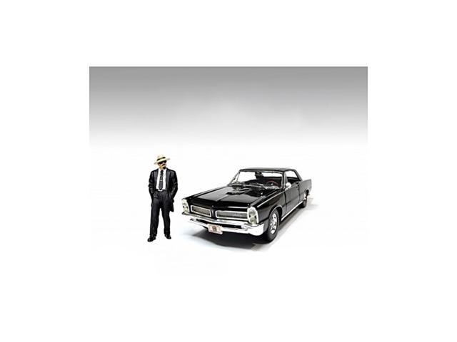 'Hanging Out 3' Figure #5 for 1/18 Scale Models by American Diorama
