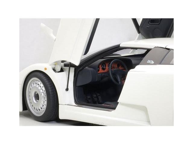 Bugatti EB110 GT White 1/18 Diecast Model Car by Autoart