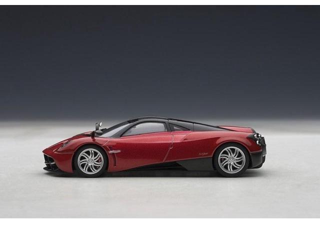 Pagani Huayra Metallic Red 1/43 Diecast Model Car by Autoart