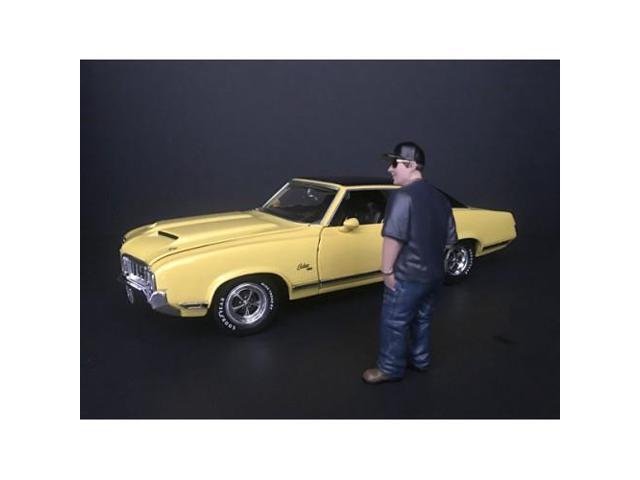 'Hanging Out II' Juan Figurine for 1/18 Scale Models by American Diorama