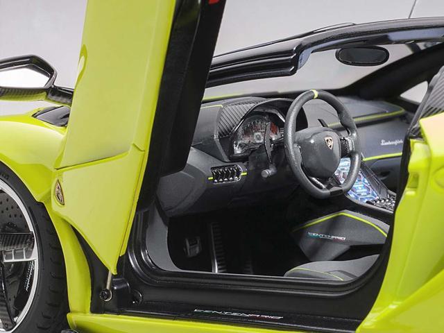 Lamborghini Centenario Roadster Verde Scandal / Solid Light Green 1/18 Model Car by Autoart
