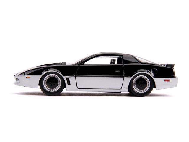 K. A.R. R. Black and Silver 'Knight Rider' (1982) TV Series 'Hollywood Rides' Series 1/32 Diecast Model Car by Jada