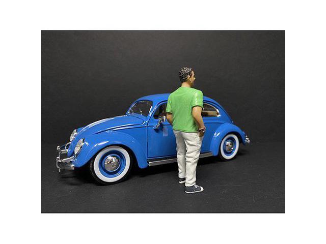 'Partygoers' Figurine IX for 1/18 Scale Models by American Diorama