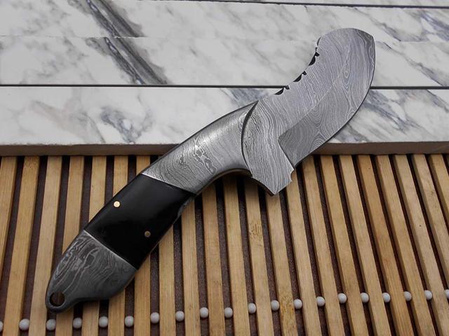 9' long Damascus steel Bull horn scale with bolster custom made compact skinning Knife, Modified trailing point full tang Hand Forged 3.5' Damascus...