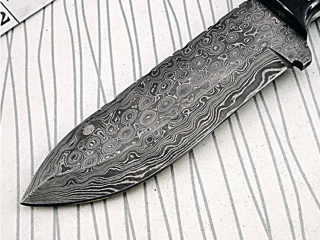9.5' long Damascus Steel full tang hunting Knife custom made Hand Forged 5' blade, Bull horn & camel bone scale cow hide leather sheath