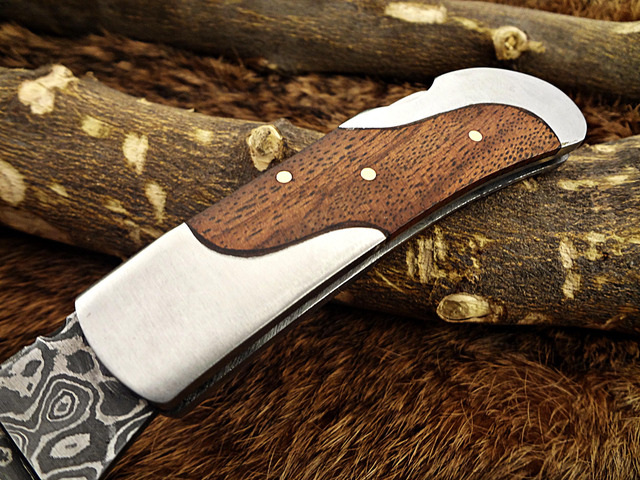 Damascus steel 7.5' long Folding Knife, Walnut wood with Steel bolster scale, custom made 3.5' Hand Forged blade cow hide leather sheath