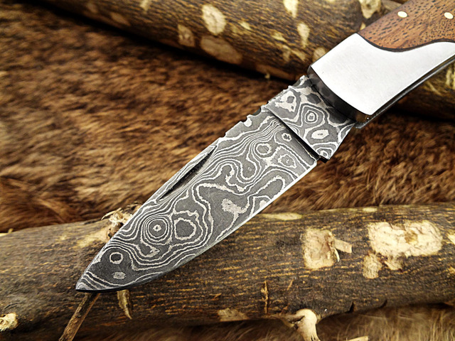 Damascus steel 7.5' long Folding Knife, Walnut wood with Steel bolster scale, custom made 3.5' Hand Forged blade cow hide leather sheath