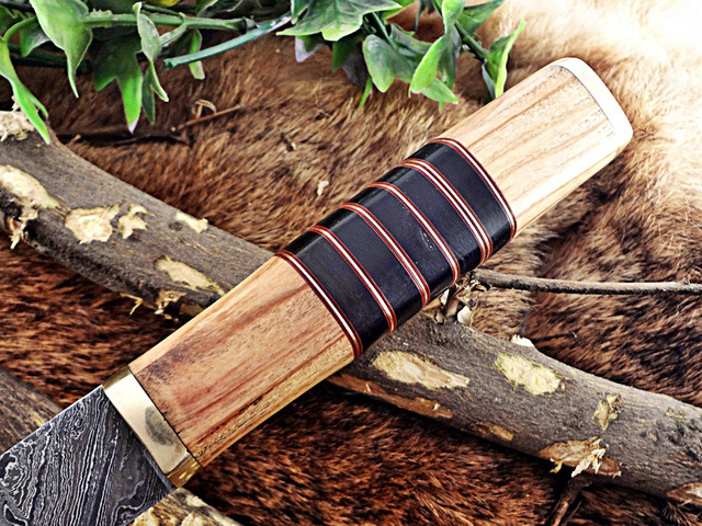 13.5 Inches long custom made Damascus steel chef Knife 8' full tang blade Kow wood scale with brass spacer and bull horn round scale