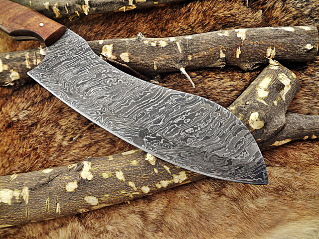 Damascus steel full tang blade Chopper, 13 Inches long custom made chef Knife 7.5' long cutting edge Rose Wood scale