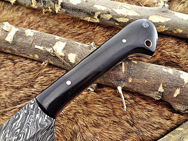 9 Inches long custom made Damascus steel hand forged chef Knife, kitchen knife 4' full tang blade, Natural Buffalo Horn scale inserting hole