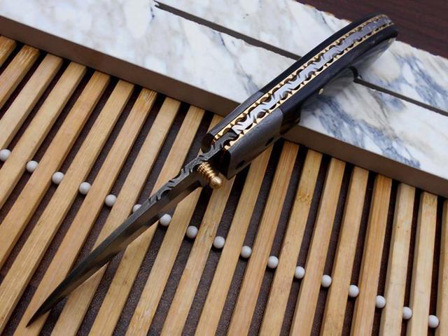 Damascus steel 7.8' long Folding Knife Bull horn with Damascus bolster scale, custom made 3.2' Hand Forged blade cow hide leather sheath