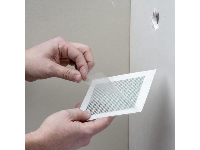 Gorilla High Performance Wall Repair Spackling + Primer Kit: 8 oz. tub, 4 in. patch, 3 in. knife, sanding block (White)