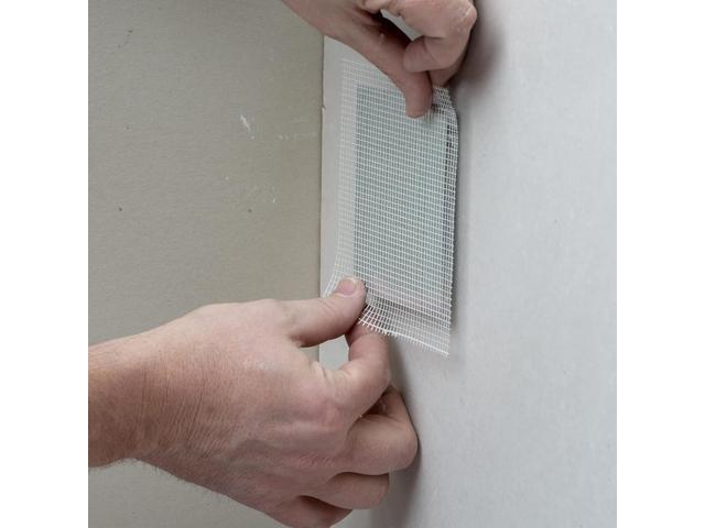 Gorilla High Performance Wall Repair Spackling + Primer Kit: 8 oz. tub, 4 in. patch, 3 in. knife, sanding block (White)