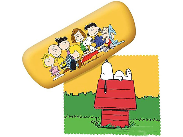 Spoontiques Peanuts Eyeglass Case & Microfiber Cleaning Cloth
