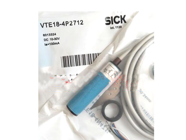 SICK VTE18-4P2712 Photoelectric proximity sensor,PNP,New