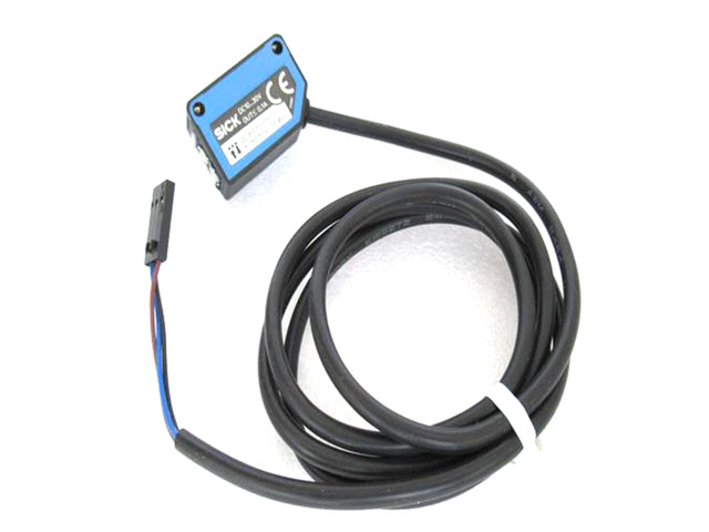 SICK WL8-P1131S07 Photoelectric Retro-reflective Sensor,PNP,New