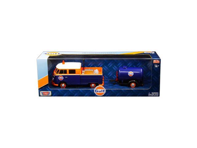 Volkswagen Service Pickup Truck with Plastic Oil Tank 'Gulf Oil' 1/24 Diecast Model Car by Motormax