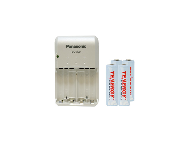 Panasonic BQ-390 Smart Battery Charger + 4 AA Tenergy NiMH Rechargeable Batterie