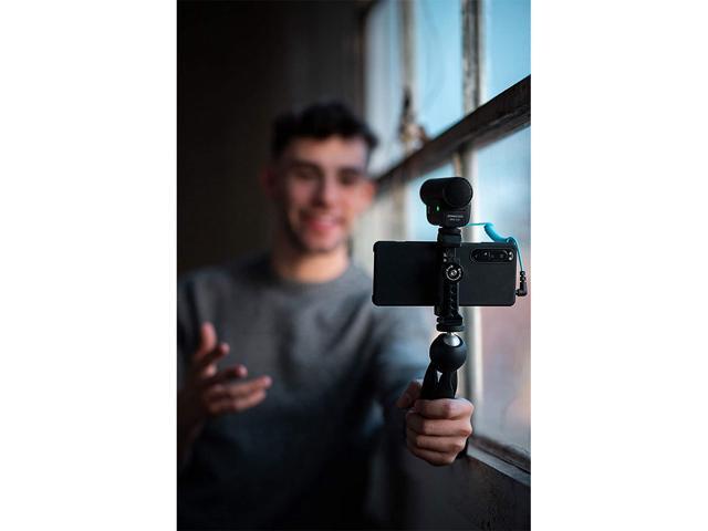 Sennheiser - Professional MKE 400 + Mobile Kit, Directional On-Camera Microphone with Smartphone Clamp & Manfrotto PIXI Mini Tripod - Black - image 6