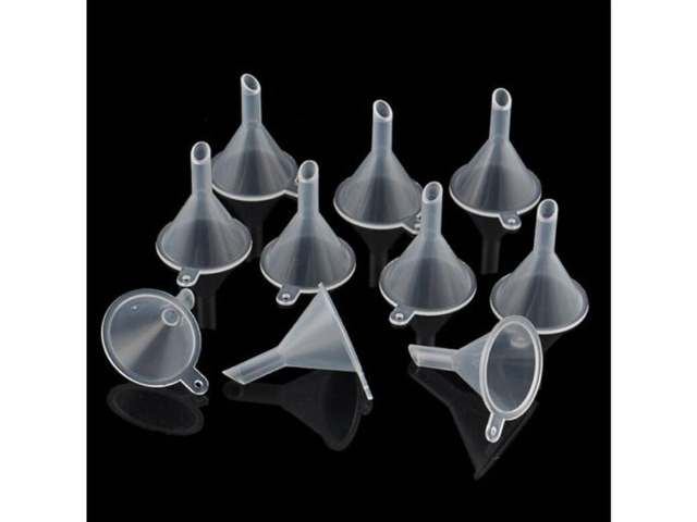US 10~30pcs Small Plastic Perfume Diffuser Bottle Mini Liquid Oil Funnels Lab